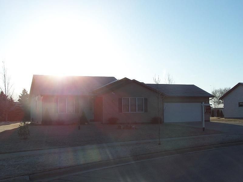 1st image of 542 Gold Coast Ln