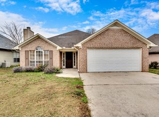 116 Spring St, Calera, AL 35040