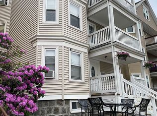 35 Lithgow St, Dorchester, MA 02124
