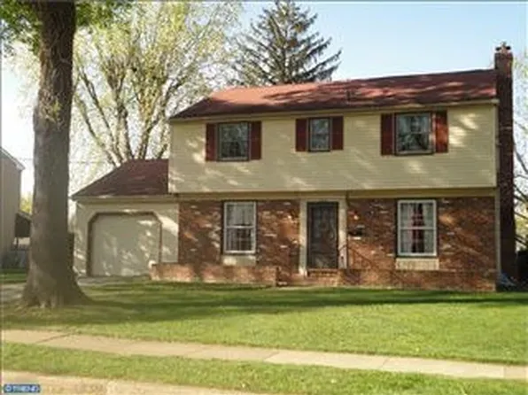 106 Harvest Rd, Cherry Hill, NJ 08002