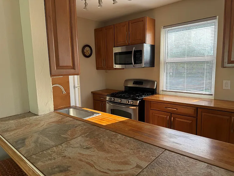 15 N Ocean Ln #3 — Photo 12