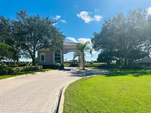 2820 SW Stoneybrook Way, Palm City, FL 34990