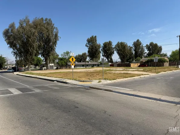 901 Dr Martin L King Jr Blvd #907, Bakersfield, CA 93307