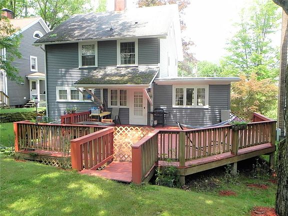 2nd image of 756 Chestnut St