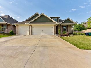 9220 NW 89th St, Yukon, OK 73099
