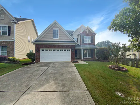 1039 Yellow Daisy Dr, Matthews, NC 28104