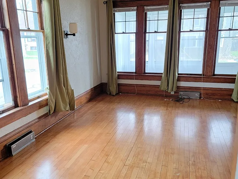 683 Grand St — Photo 11