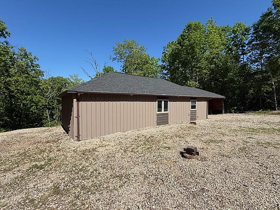 5th image of 220 Timber Ridge Road