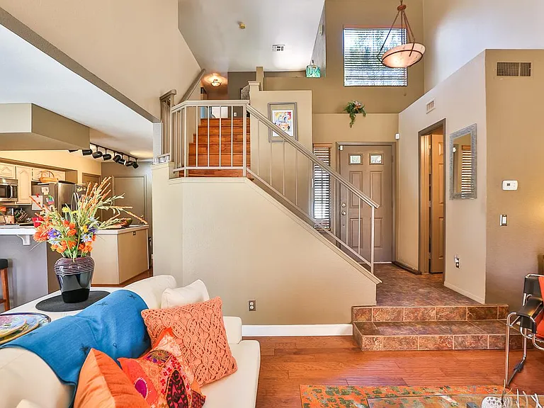 2657 Seashore Dr — Photo 6