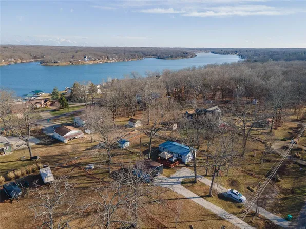 1164 Pawnee Dr, Cuba, MO 65453