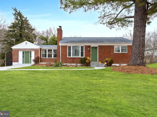 3270 Green Meadows Dr, Indian Head, MD 20640