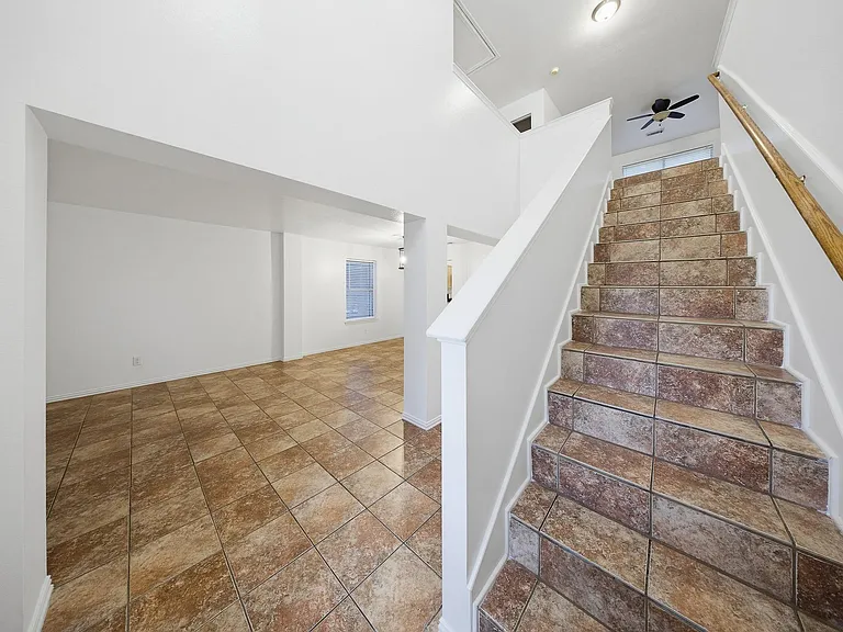 16130 Coleburn Dr — Photo 7