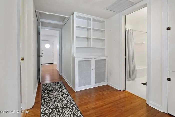 4226 Woodmere St — Photo 9