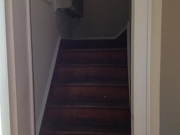 4th image of 447 Newport News Ave