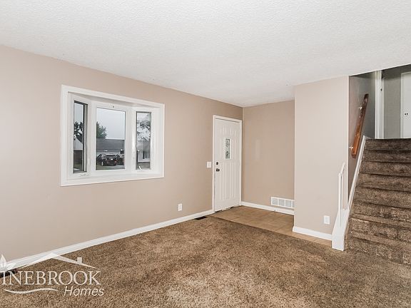 3rd image of 12066 Hitchcock Dr