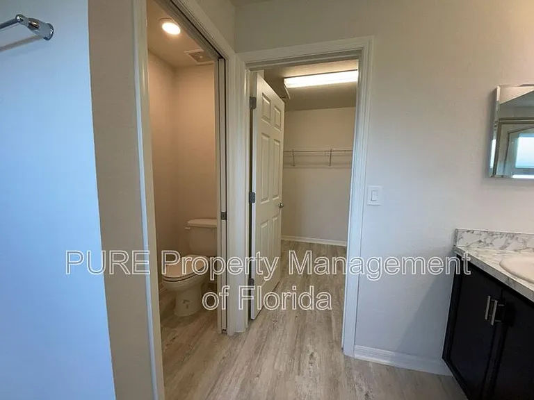 8925 SE 43rd Ave — Photo 16