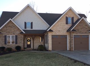 203 Creekview Ct, Lynchburg, VA 24502