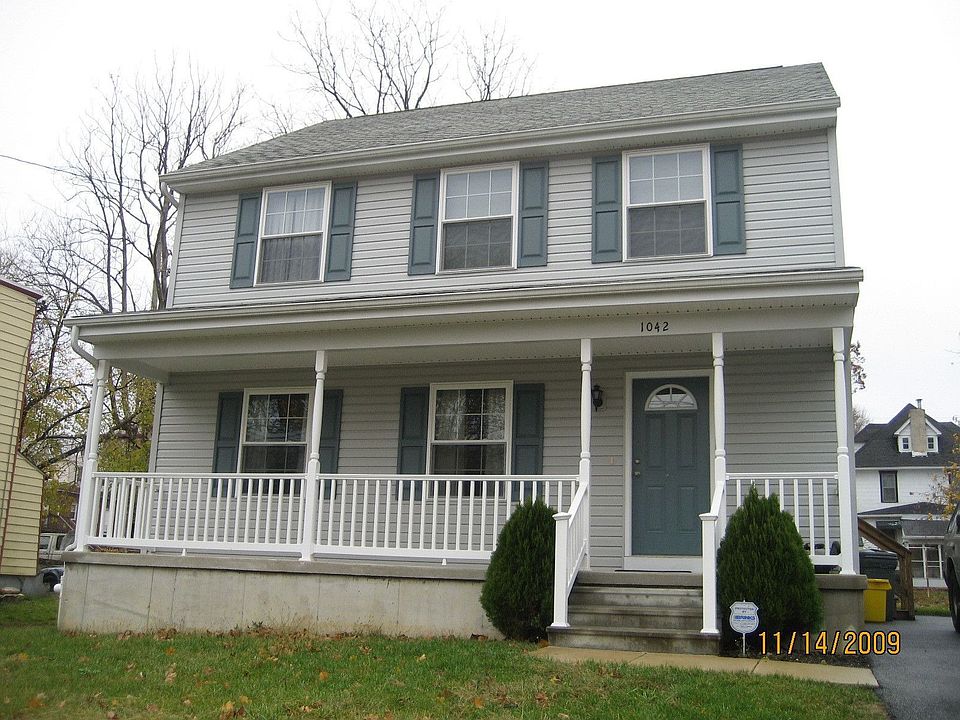 FRONT EXTERIOR