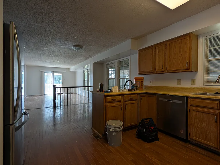 14406 Winnpenny Ln — Photo 10