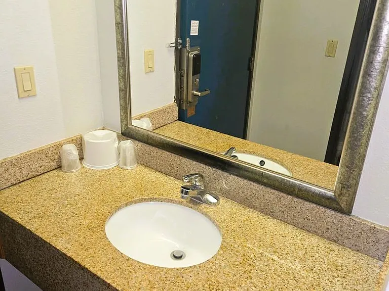 2141 La Porte Rd — Photo 5