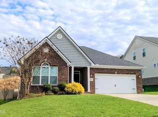 1828 Misty Cloud Ln, Knoxville, TN 37932