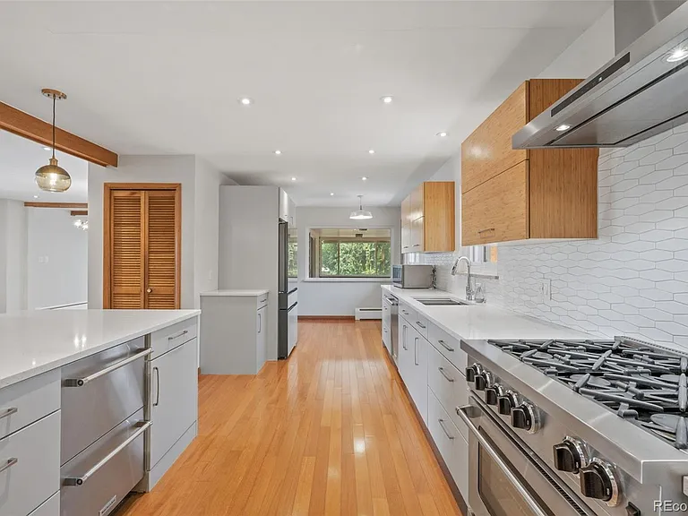 5701 W 49th Ave — Photo 15