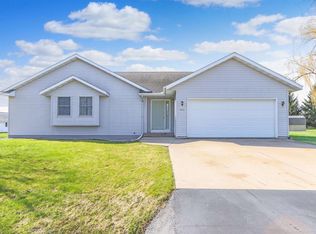 2412 Bluebird Ct, Marshfield, WI 54449