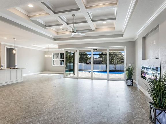 4th image of 316 Parkdale Dr