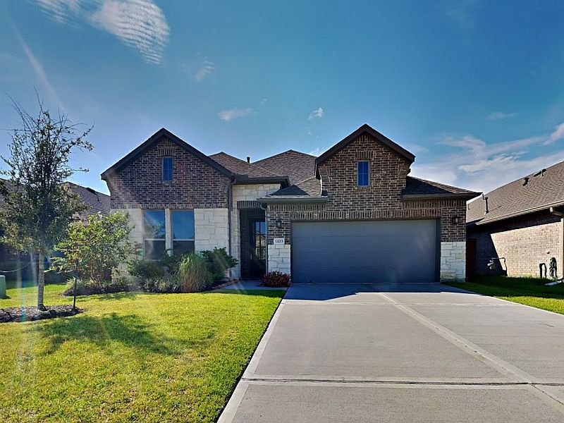 1st image of 13213 Lago Acero Ln