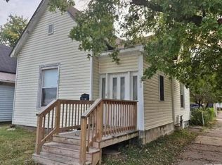 301 S 13th 1/2 St, Terre Haute, IN 47807