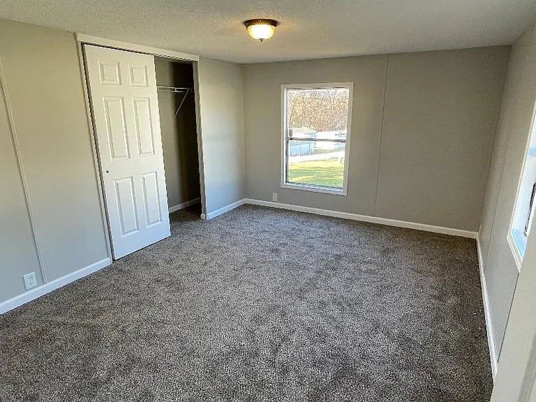 11 Fox Haven Dr — Photo 5