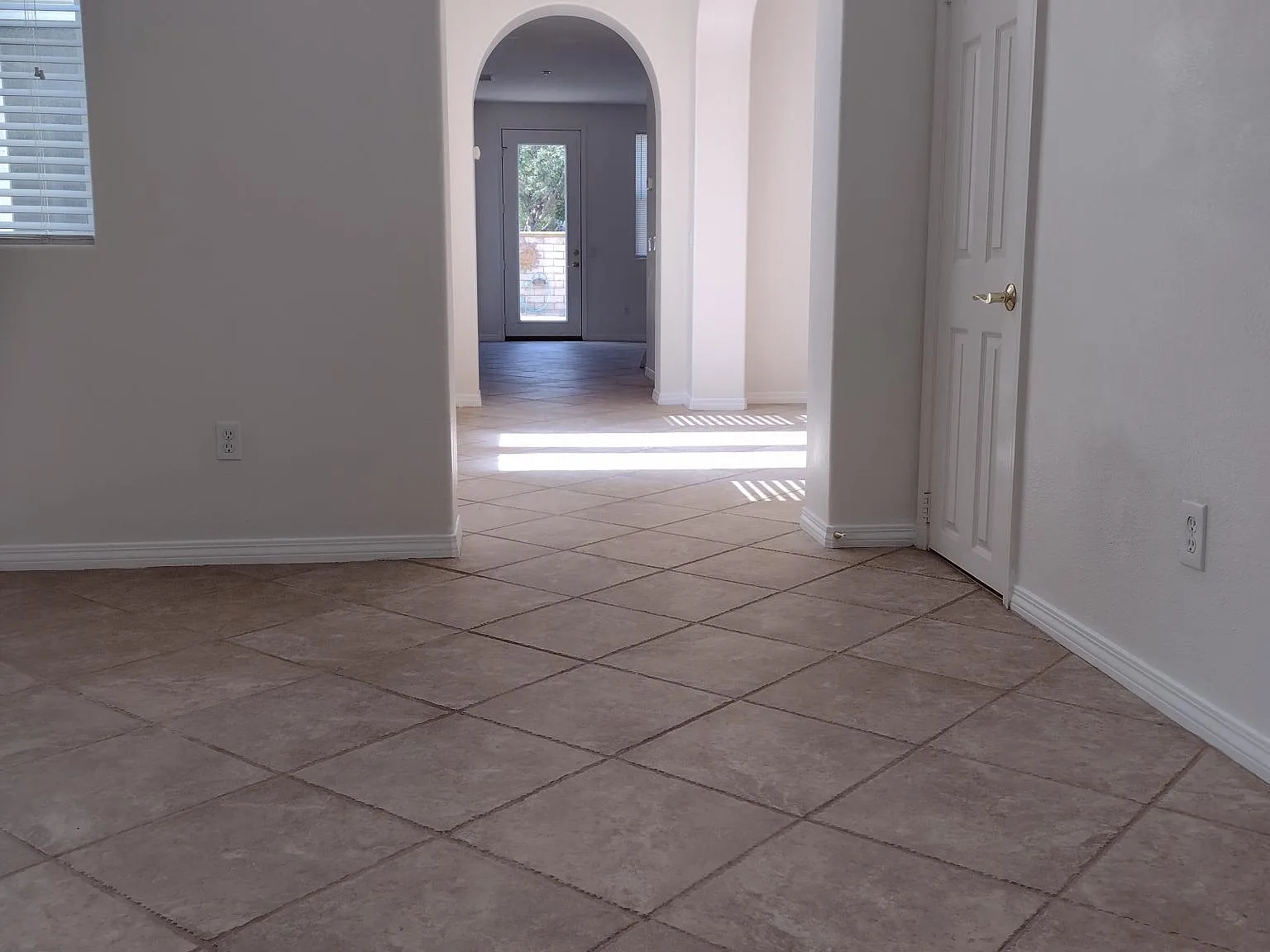 3372 Brookwood Lane — Photo 4