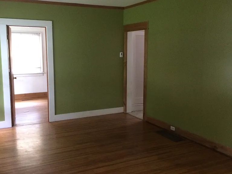 417 E 16th Ave — Photo 3