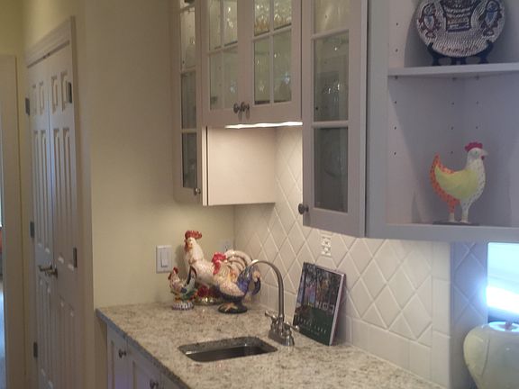 4th image of 9517 Hill Creek Dr