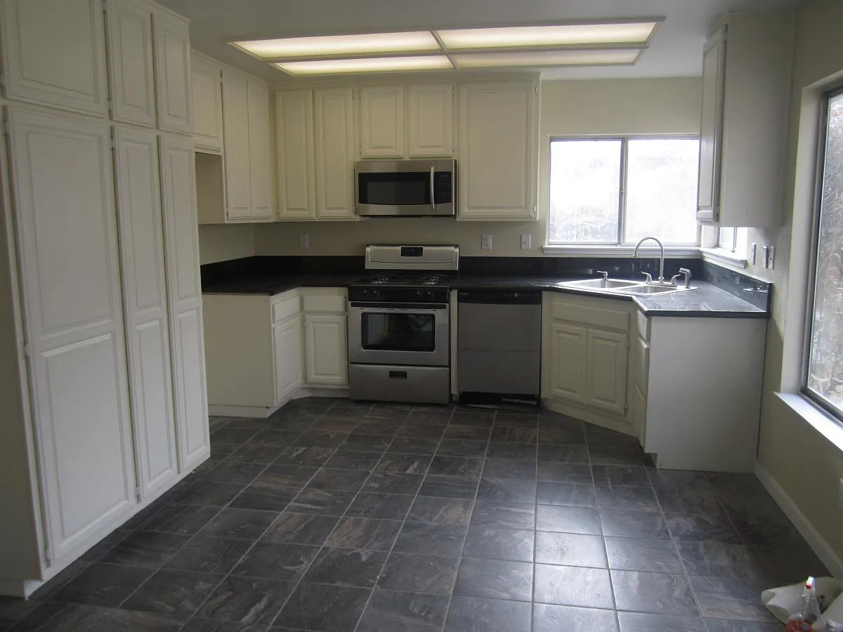 Building Photo - 42643 Calandri Ln
