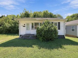 911 Taft St, Winston Salem, NC 27105