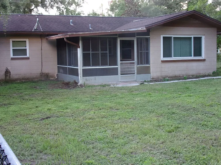 21077 SW Beach Blvd — Photo 6