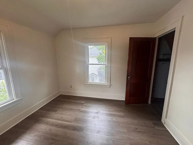 628 W Thomas St — Photo 14