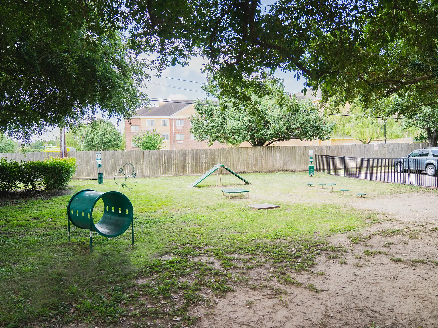 Westchase Creek Apartment Homes — Photo 4