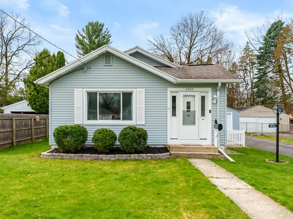 2022 Royce Ave, Kalamazoo, MI 49001