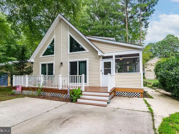 37 Greenwood Ln, Ocean Pines, MD 21811