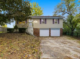 504 Miller Dr, Belton, MO 64012