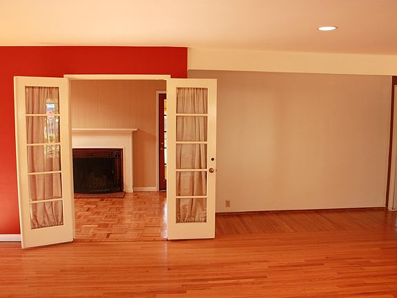 2nd image of 1307 N Martelo Ave