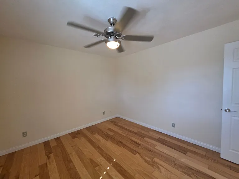1836 Birdie Ln — Photo 42