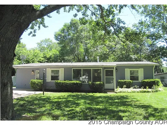 1905 Greendale Dr photo 1