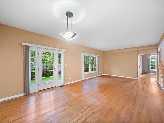 2nd image of 1812 Monroe Ct