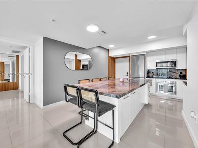 92 SW 3rd St APT 2802, Miami, FL, 33130