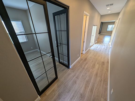 3rd image of 4535 Herbert River Ave