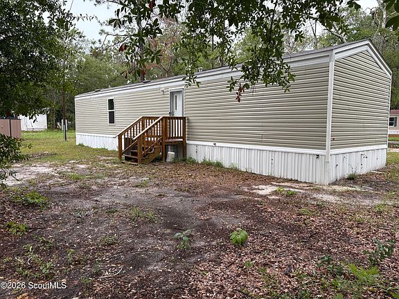 3rd image of 24 Robin Ln E
