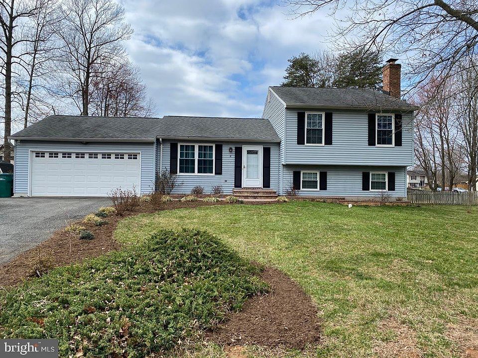 1st image of 8 Saint Albans Blvd